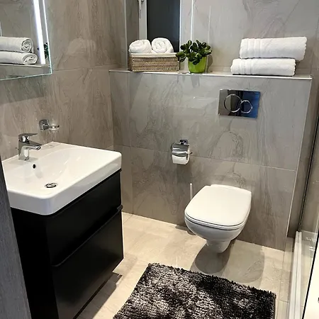 Apartman Lovely 2bed Seafront-xemxija -fl3 By Homely