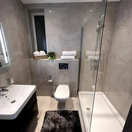 Lovely 2bed Seafront-xemxija -fl3 By Homely Appartement *