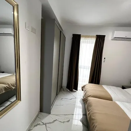 Appartement Lovely 2bed Seafront-xemxija -fl3 By Homely